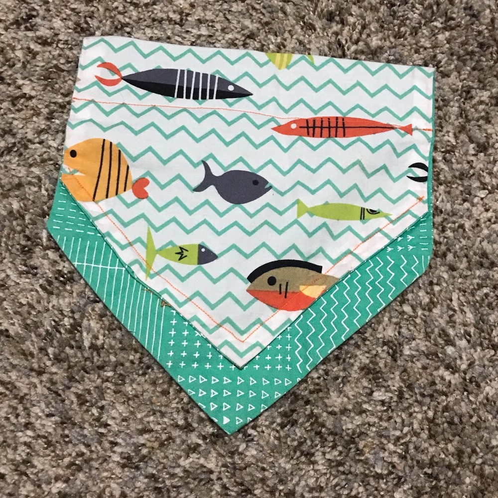 Doggie bandana~ fish print